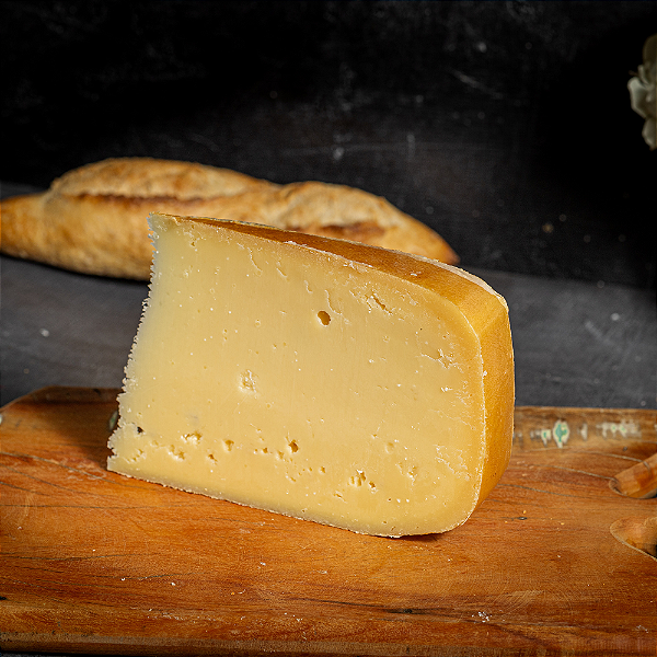 Lá de Madre – 12 meses de maturação – Queijo Artesanal de Leite Crú – fração 250g